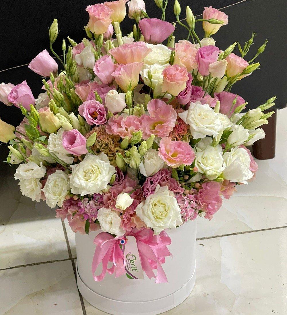 manavgat lisyantus aranjmanı side zarif çiçek hediye masumiyet çiçeği